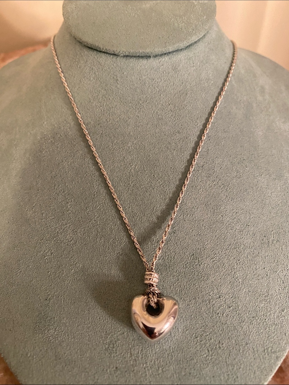 Stephanie St. Jacques Italy 925 Sterling Silver Puffed Heart Pendant Necklace